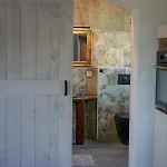 Rooms21 *