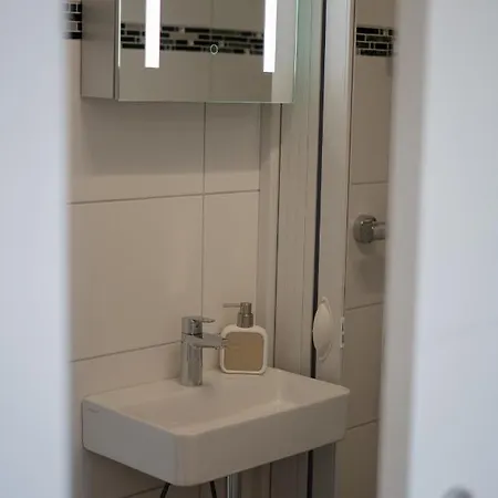 Rooms21 *