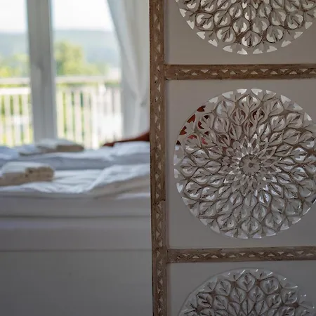 Rooms21 *